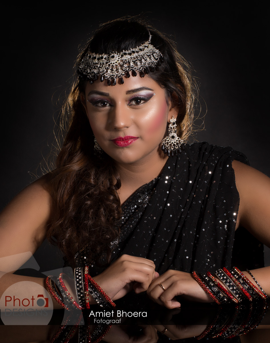 AmietBhoera-PhotoDesigns-hindoestaanse-fotograaf-bruidsfotograaf-studio-indian-13